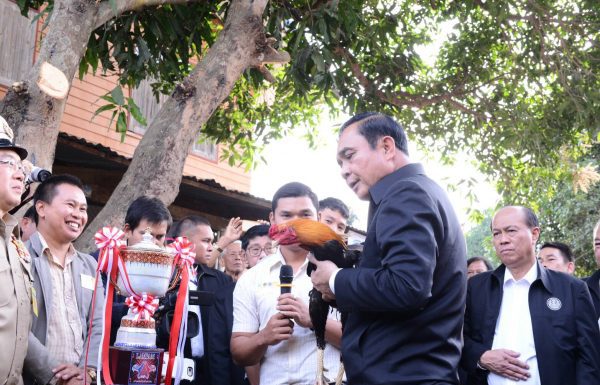นายกฯบอกชาวพิษณุโลกไม่สามารถสร้างเขื่อนได้ แต่จะสร้างอ่างเก็บน้ำ-แก้มลิง