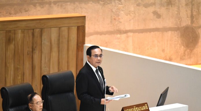 “บิ๊กตู่” แจงต่อสภา รัฐบาลเดินหน้ามาตรการกระตุ้นเศรษฐกิจ ฝ่าวิกฤตเศรษฐกิจขาลง