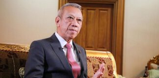 รัฐบาลหนุนการท่องเที่ยวในประเทศ ย้ำอยู่ในขั้นพิจารณาเปิดรับนักท่องเที่ยวต่างชาติ นายพิพัฒน์ รัชกิจประการ