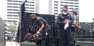 ทหารทนไม่ไหว!! ออกช่วยเกษตรกรชาวสวนมังคุดกระจายผลผลิตสู่ตลาด