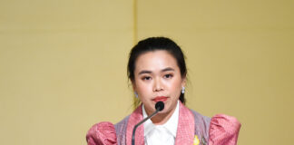 รัฐบาลชวนร้านค้าร่วมโครงการคนละครึ่ง ธ.กรุงไทยลงพื้นที่ช่วยหาบเร่แผงลอยลงทะเบียน