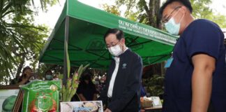 “อาคม” เยี่ยมชมงานกลุ่มเกษตรกรทำนาแปลงใหญ่แบบอินทรีย์ จ.ขอนแก่น