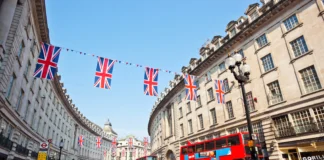 อังกฤษจะผ่อนคลายมาตรการกักตัวผู้ที่เดินทางมาจากต่างประเทศ 47 ประเทศ รวมไทย เริ่ม 11 ตุลาคมนี้