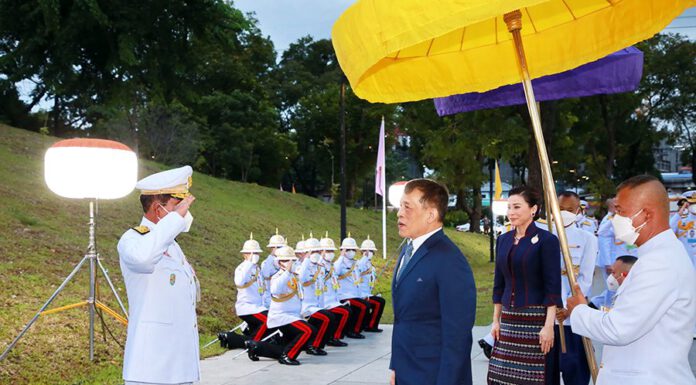 พระบาทสมเด็จพระเจ้าอยู่หัว เสด็จฯทรงเปิดสวนป่าระยะที่ 2- 3 ในสวนสาธารณะ “เบญจกิติ”