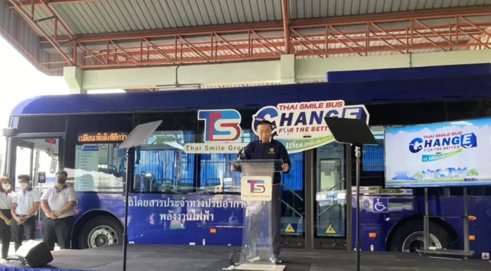 “ศักดิ์สยาม” มั่นใจ ปี 66 ผลักดันรถเมล์ไฟฟ้า (EV บัส) ร้อยเปอร์เซ็นต์