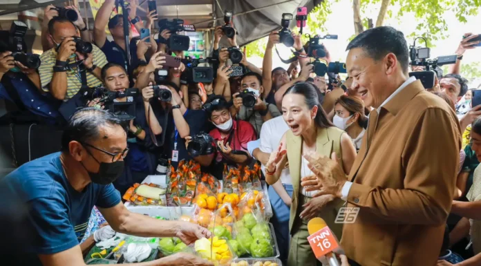“เศรษฐา” เดินตลาดรับฟังปัญหาพ่อค้าแม่ค้า