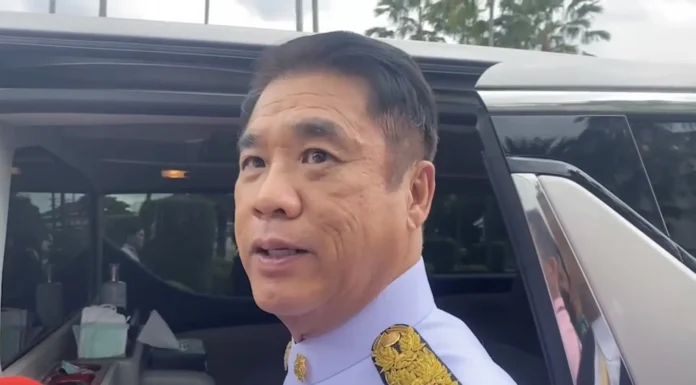 “สุริยะ” เผยรถไฟฟ้า 20 บาทตลอดสาย ไม่มีในนโยบาย รบ.แถลงต่อสภา ชี้ไม่ใช่เรื่องเร่งด่วน คาดไม่เกิน 2 ปีเริ่มได้