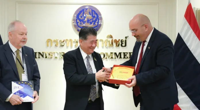 “ภูมิธรรม” ชวนนักลงทุนรายใหญ่ยุโรปลงทุนไทย ตั้งเป้าเจรจา FTA ไทย-อียู เสร็จใน 2 ปี