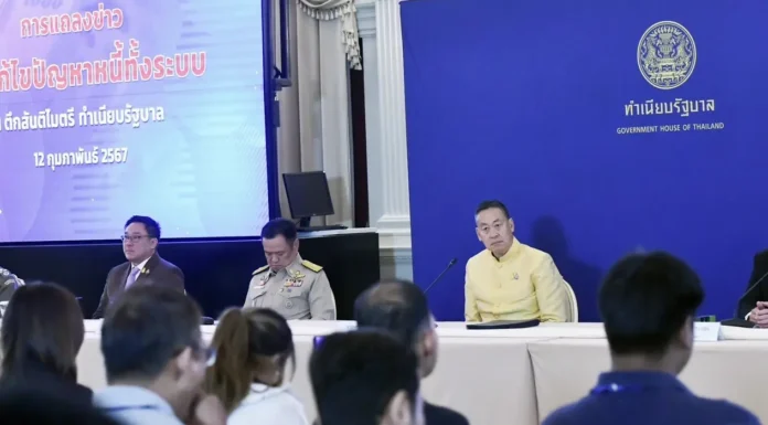 นายกฯ ลั่นแก้หนี้ทั้งระบบให้เสร็จภายในรัฐบาลนี้