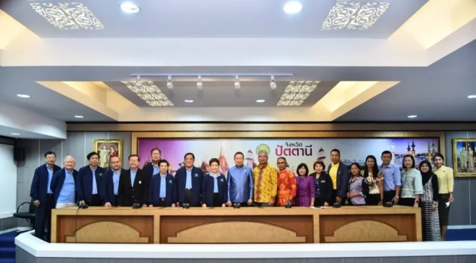 หอการค้าไทยลงพื้นที่ชายแดนใต้ คู่ขนานนายกฯ รับฟังข้อเสนอผู้ประกอบการค้า การลงทุน การท่องเที่ยวในพื้นที่