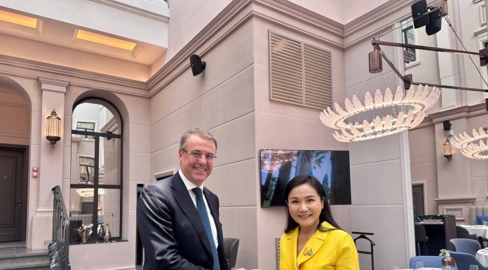 ผู้แทนการค้าไทย หารือ ประธานหอการค้ารัสเซีย-ไทย ผลักดันนักท่องเที่ยวรัสเซียเข้าไทย 2 ล้านคน สร้างรายได้ 1.3 แสนล้านบาทในปีนี้