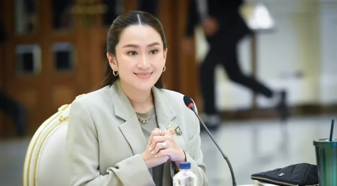 ผลโพลระบุคนไทยมีความสุขมากทางการเงินและการดำเนินชีวิต