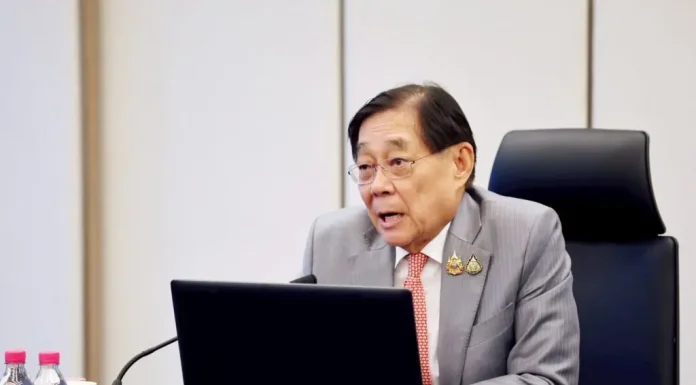 “พิชัย” หารือ ปตท. เตรียม 3 แผนพลังงานไปเจรจาสหรัฐ
