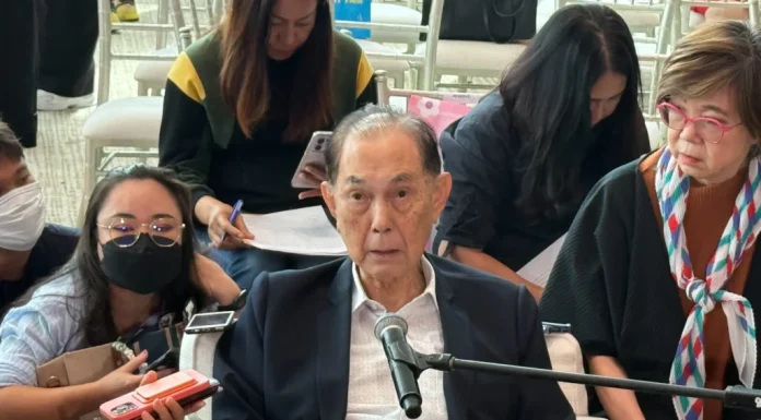 “เจ้าสัวบุณยสิทธิ์” ชี้เศรษฐกิจเครื่องยนต์ 3 ล้อ ต้องปรับตัวถึงอยู่รอด