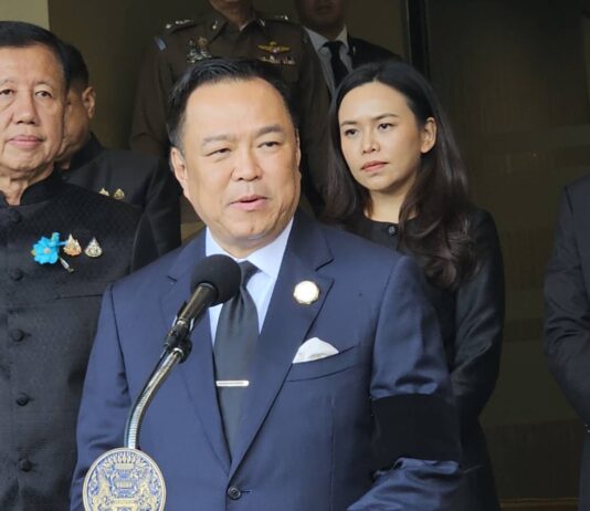 “อนุทิน” พร้อมแจง ป.ป.ช. ปม ครม.เศรษฐา โยกงบแจกเงินหมื่น