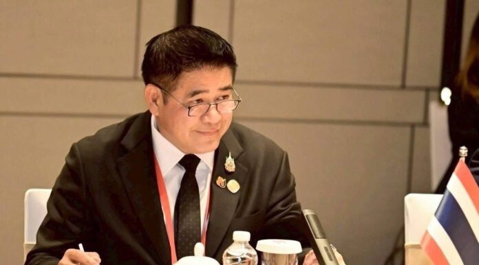 “รมว.ธรรมนัส” ถกทวิภาคี GACC นำผลไม้ไทยใหม่ 4 ชนิดบุกตลาดจีน ดันส่งออกทะลุ 1.6 แสนล้าน พร้อมเจรจาผลักดัน “ม้าน้ำตากแห้ง” กลับเข้าสู่ตลาดจีน