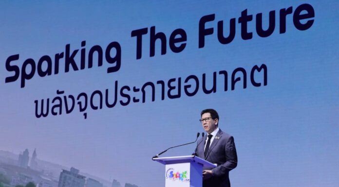 “เอกนิติ” ยันรัฐบาลมีเป้าหมายชัดเจนผลักดันปล่อยก๊าซเรือนกระจกสุทธิเป็นศูนย์ภายในปี 2050