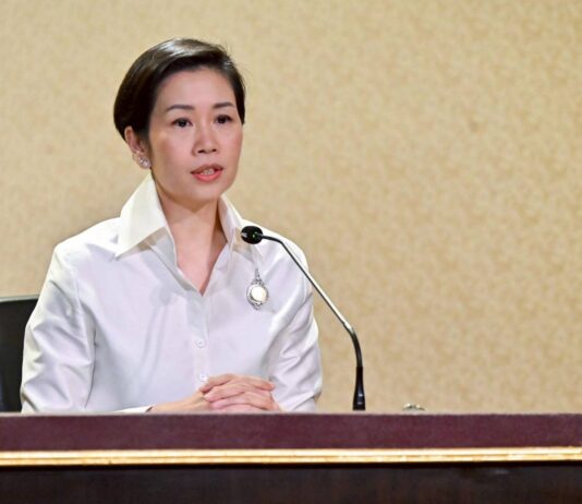 โฆษกรัฐบาลแจง “มูสดี้” มองไทยดี “มีเสถียรภาพ” แล้วชาวบ้านได้อะไร?