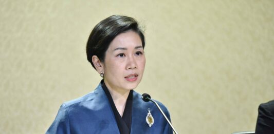 รัฐบาลชี้แจง ร่างกฎกระทรวงธุรกิจต่างด้าว “ไม่ใช่เปิดเสรีไร้การกำกับ” ย้ำยังอยู่ภายใต้กฎหมายเฉพาะ–คุมเข้มทุกกิจการสำคัญ