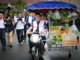 “อนุทิน” เดินหน้า “ไทยช่วยไทย” ครั้งที่ 3 ผนึกรถพุ่มพวงทั่วประเทศ กระจายสินค้าราคาประหยัดครบ 878 อำเภอ