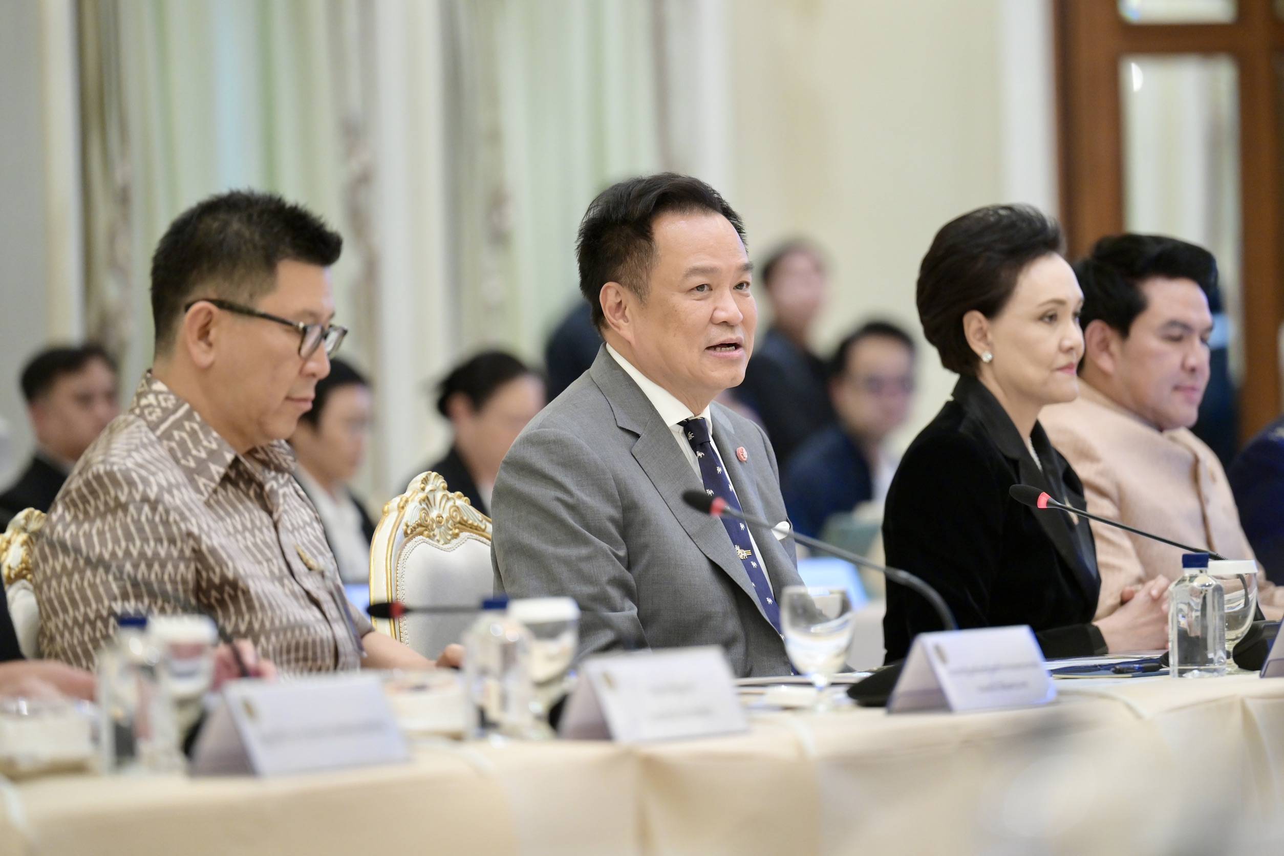 นายกฯ รับฟังข้อเสนอหอการค้าไทย เห็นชอบตั้ง กรอ. ร่วมรัฐ–เอกชน