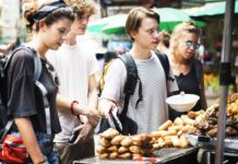 รัฐบาลเดินหน้ายกระดับสตรีทฟู้ดไทย เปิดตัวแอป “Thai Street Gold Star”